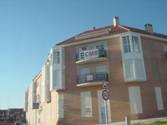 Edificio carteleado en la Caada